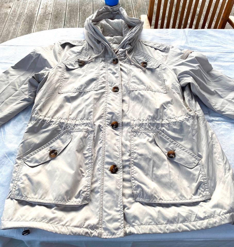 Betty Barclay Crossover Übergang Jacke Kapuze Outdoor Beige Gr.46 in Minden