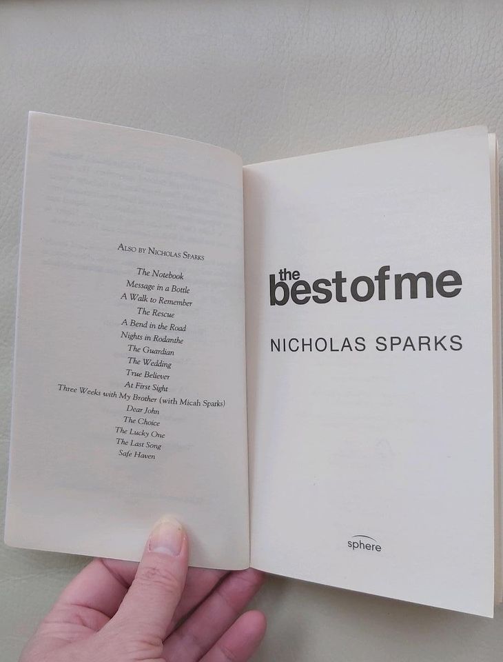 Roman Buch the best of me NICOLAS SPARKS in englischer Sprache in Magdeburg