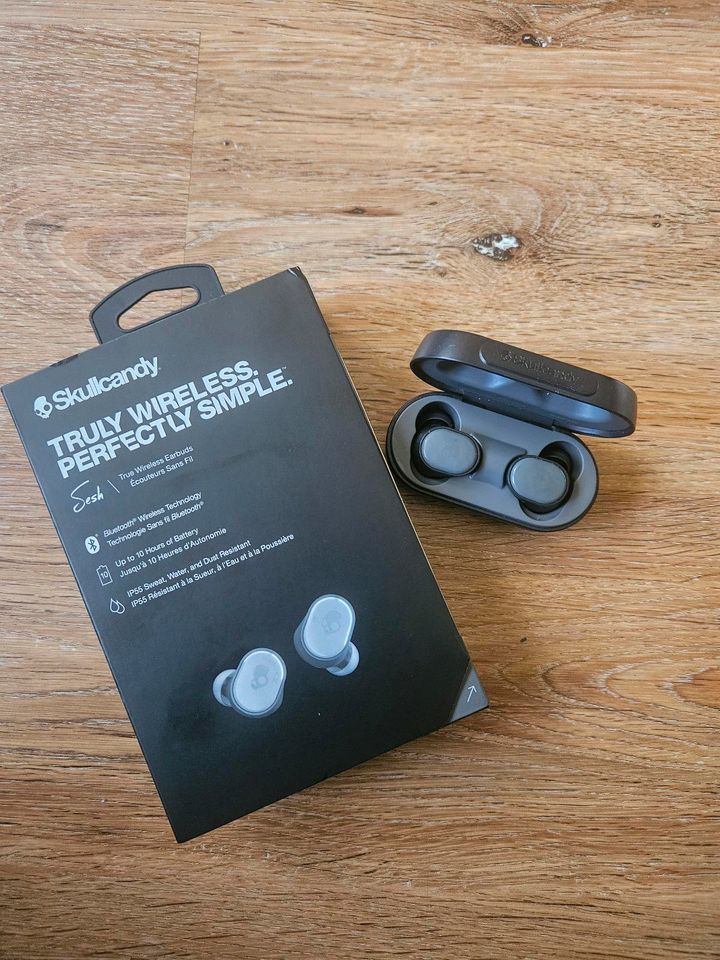 Skullcandy Sesh Evo wireless In ear Headphones in Hannover