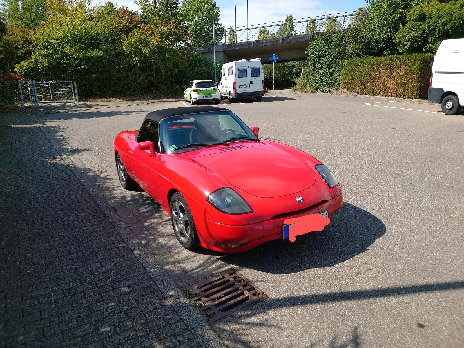 Abbildung des Autos Fiat Barchetta