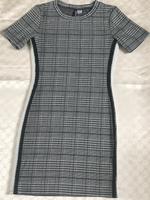 DIVIDED Longshirt Kleid Gr. 40 TOP Versand möglich Nordrhein-Westfalen - Meschede Vorschau