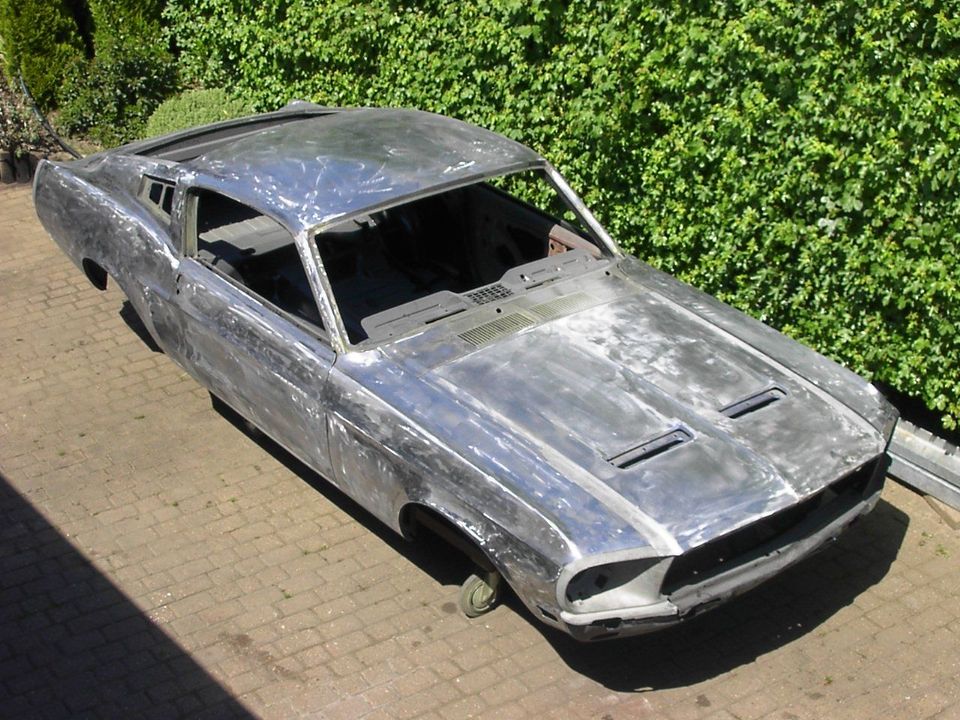 1965 1966 65 66 Ford Mustang Fastback Clone V8 289 rolling body in Stolberg (Rhld)