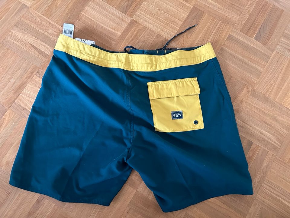 NEU Billabong Badehose Größe 36 (XL) in Hattersheim am Main