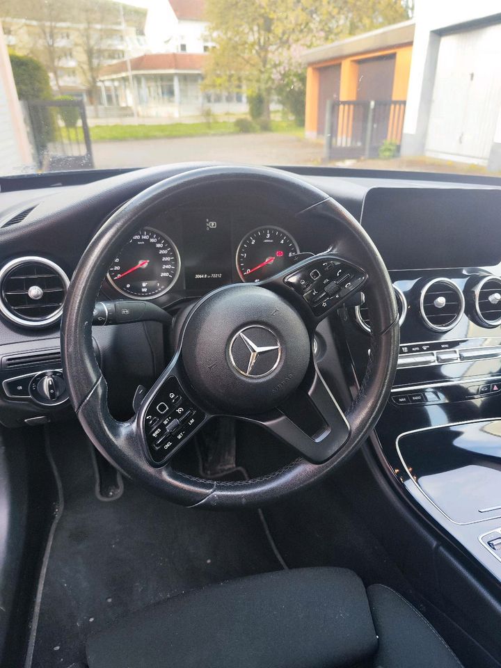 Mercedes c220 mit neuen TÜV in Blumberg