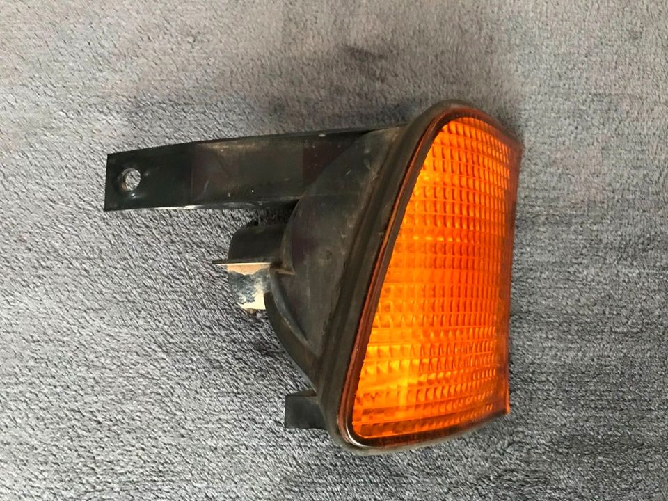 Original BMW Blinker Blinkleuchte Rechts - Links E34 in Obertshausen