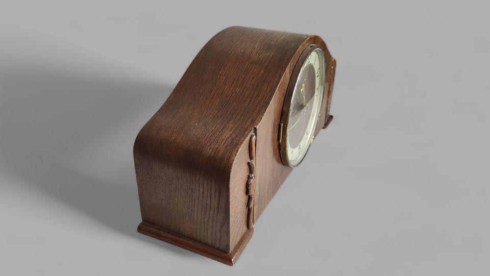 Kaminuhr, Buffetuhr, 50er, 60er, Vintage, W. Becker - Hamburg in Deesen
