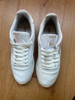 Damen Sneaker Reebok Classic leather-professionell gereinigt! Düsseldorf - Friedrichstadt Vorschau