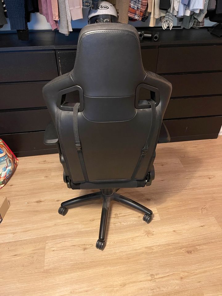 Noblechairs Epic Gaming Stuhl in Pulheim