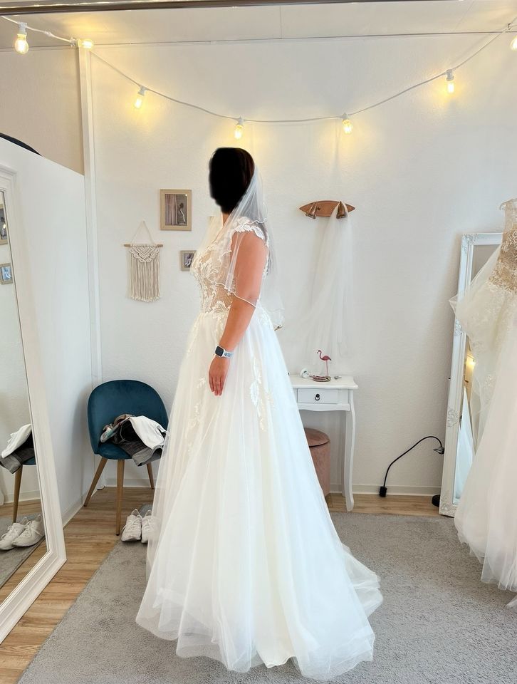 Brautkleid Hochzeitskleid NEU in Berlin