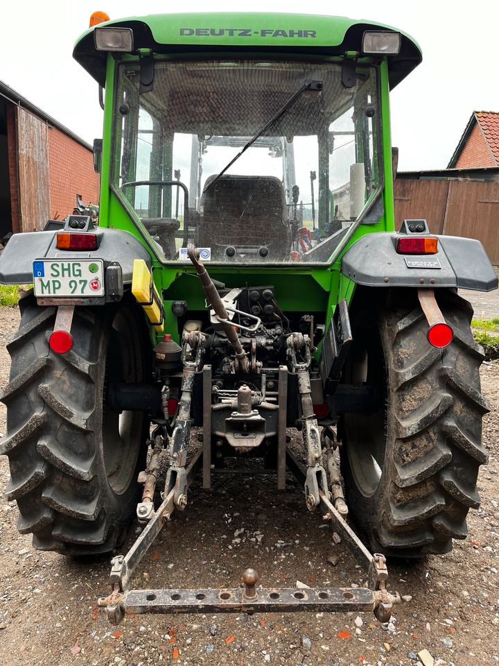 Deutz-Fahr Agroplus 70 in Apelern