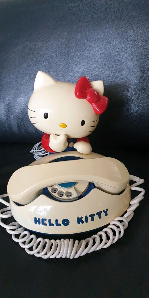 Hello Kitty Sanrio Wählscheibentelefon 1976 in Hamburg