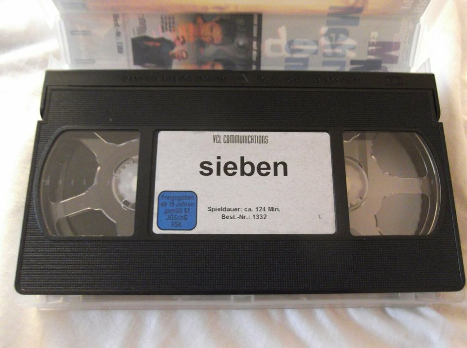 3 VHS Videos "Sieben", "Der Schuh des Manitou", "Jackie Brown" in Duderstadt