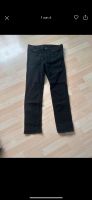 Jeans, Slim Denim Jeans Hose von H&M schwarz Größe 34/32 Bayern - Hahnbach Vorschau