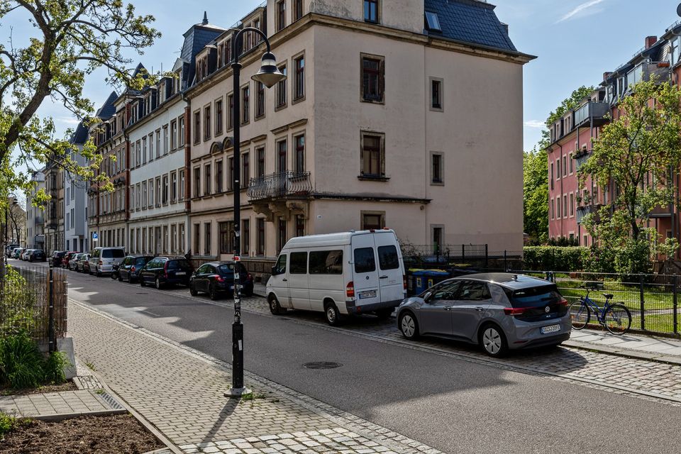 Altbau in Pieschen mit Elbblick! in Dresden