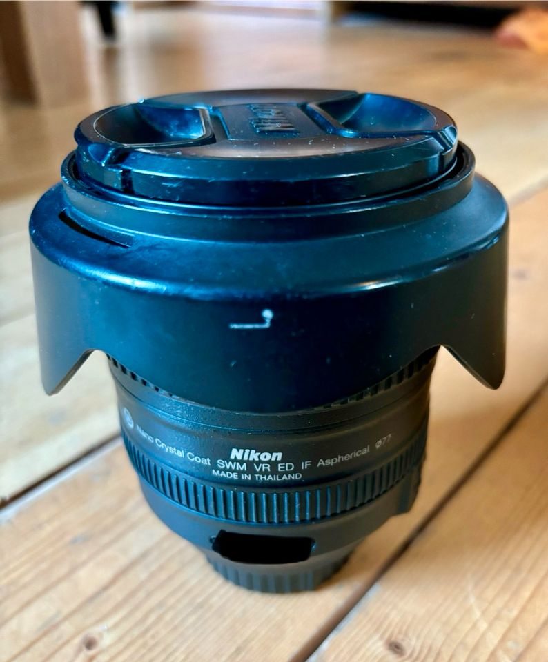 Nikon AF-S 24-120mm f/4 G ED VR Objektiv in Berlin