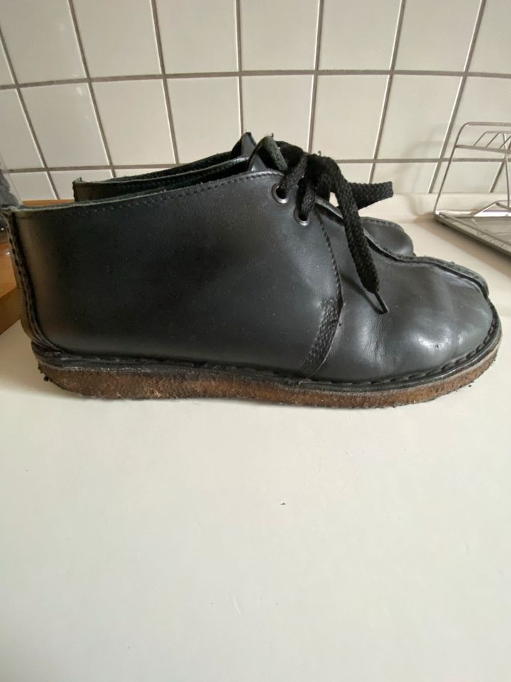 Clarks Herrenschuhe Leder , schwarz Gr 44 in Böhmenkirch