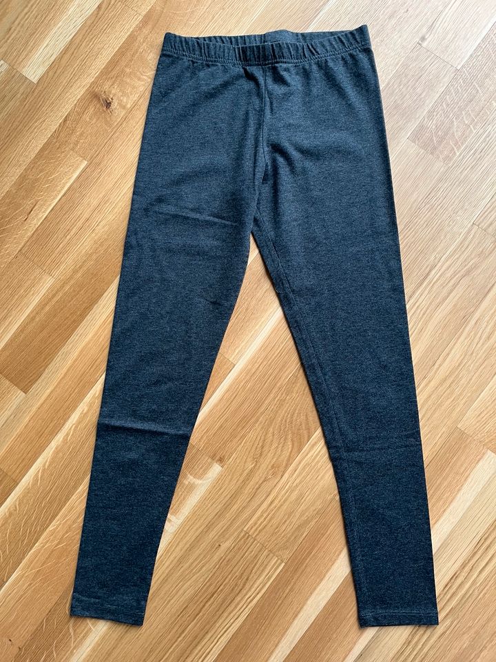 Pocopiano Paket Leggings Hose 2 Stück Gr. 146 Mädchen in Beelitz