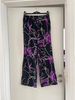 Shein | Lockere Hose | schwarz, lila | Gr. 40/L Niedersachsen - Vechta Vorschau