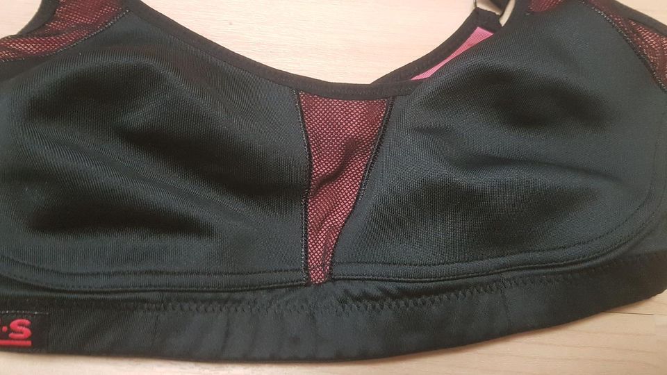 H.I.S. Sport BH ohne Bügel, schwarz-pink, Größe 80 C, neu in Ebersburg