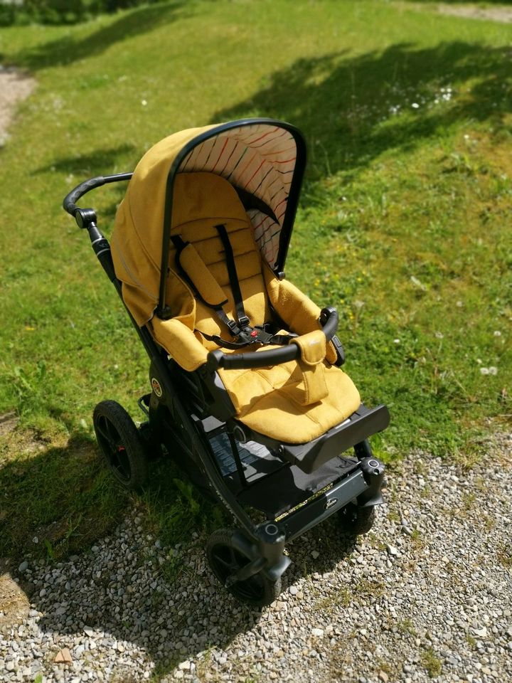 Hartan Racer GTS - Babyschale + Kindersitz in Augsburg