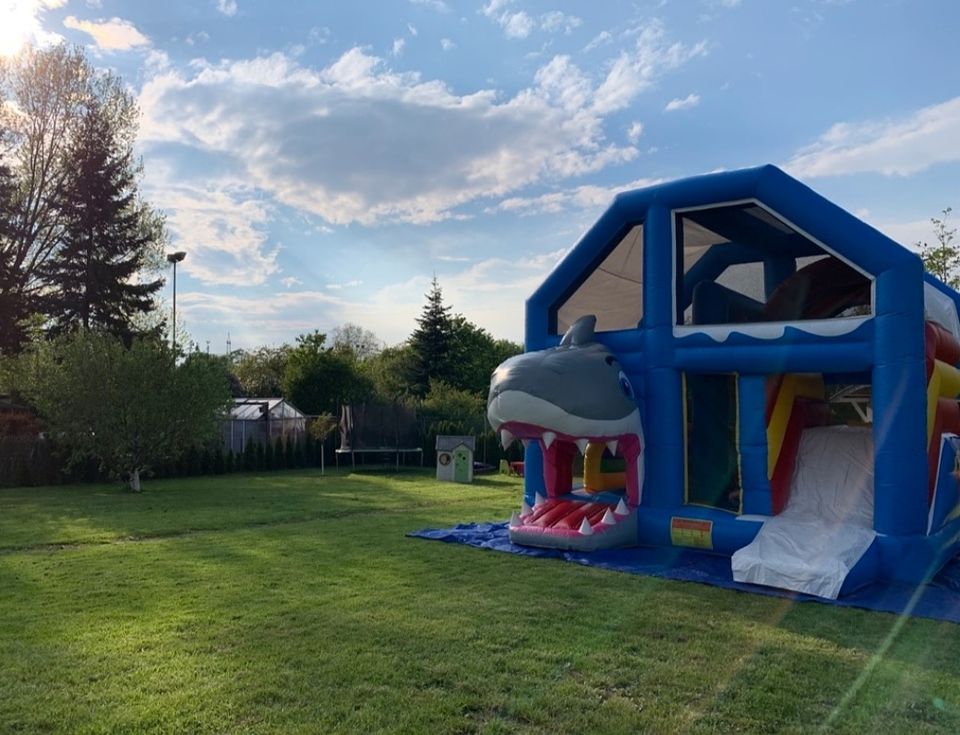 Profi Hüpfburg Sharky, Hochzeit, Kindergeburtstag, Vereinsfest in Herne