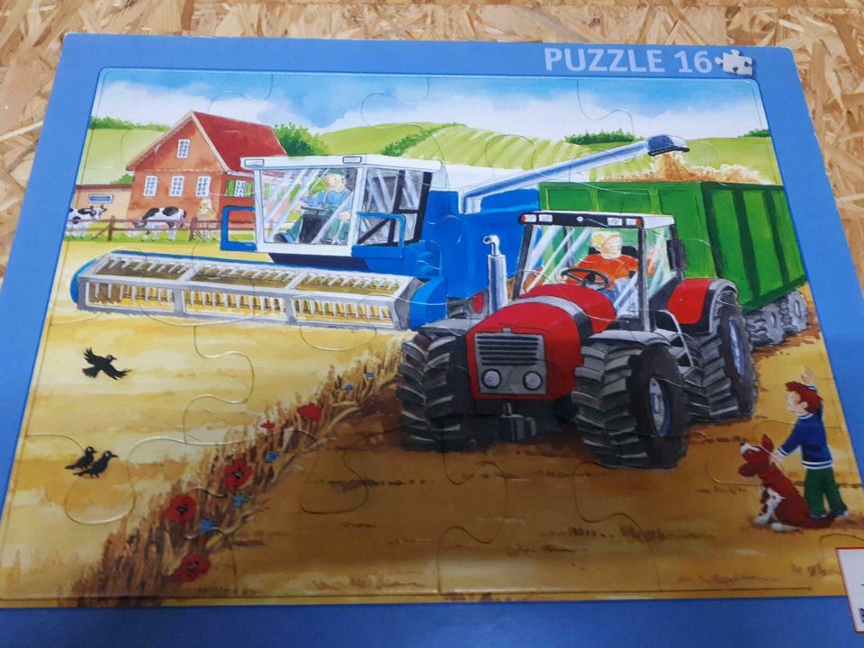 Bauernhof Traktor Puzzle 25 24 16 teilig neuwertig in Collmen