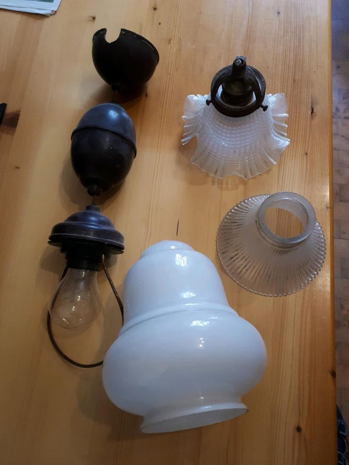 Alte Lampen aus Omas Zeiten in Arnstorf