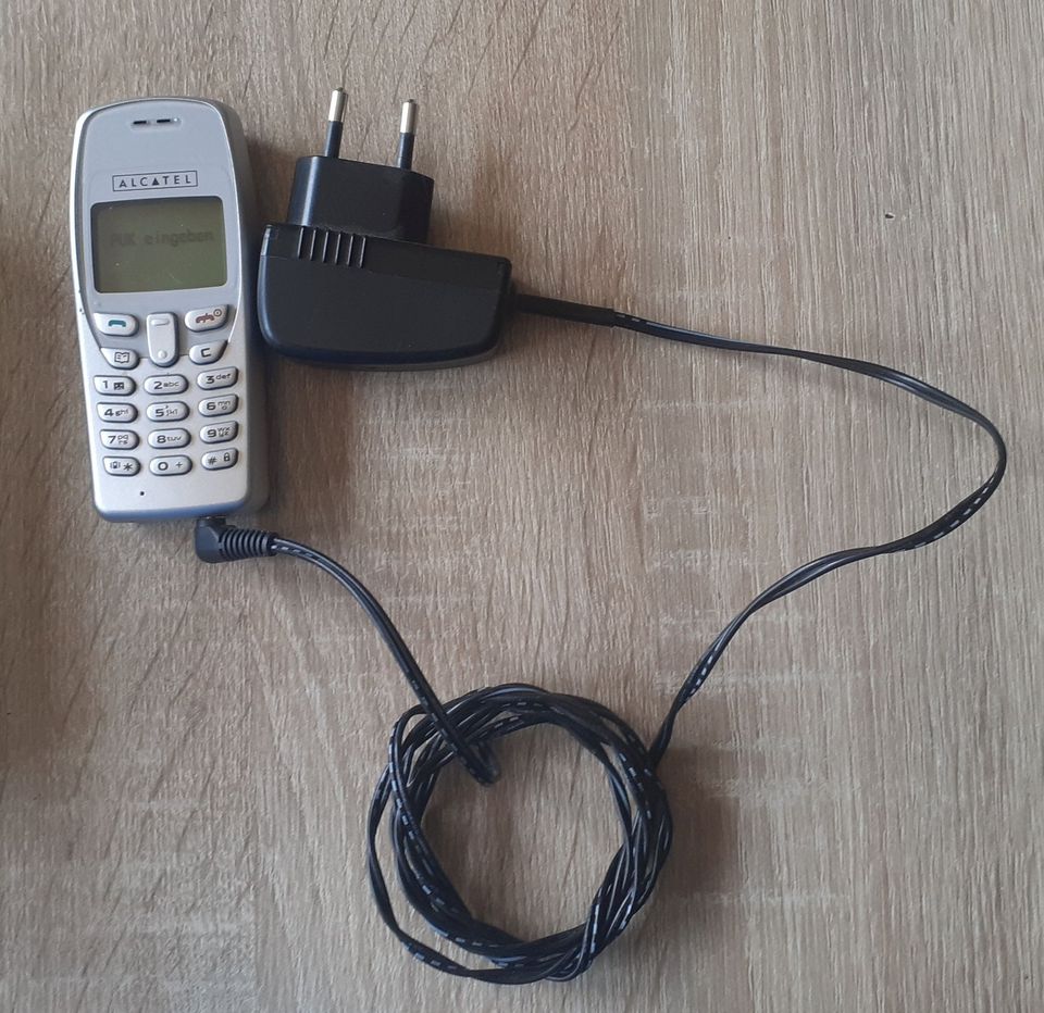 Alt-Handy ALCATEL OT 320 in Graben (Lechfeld)