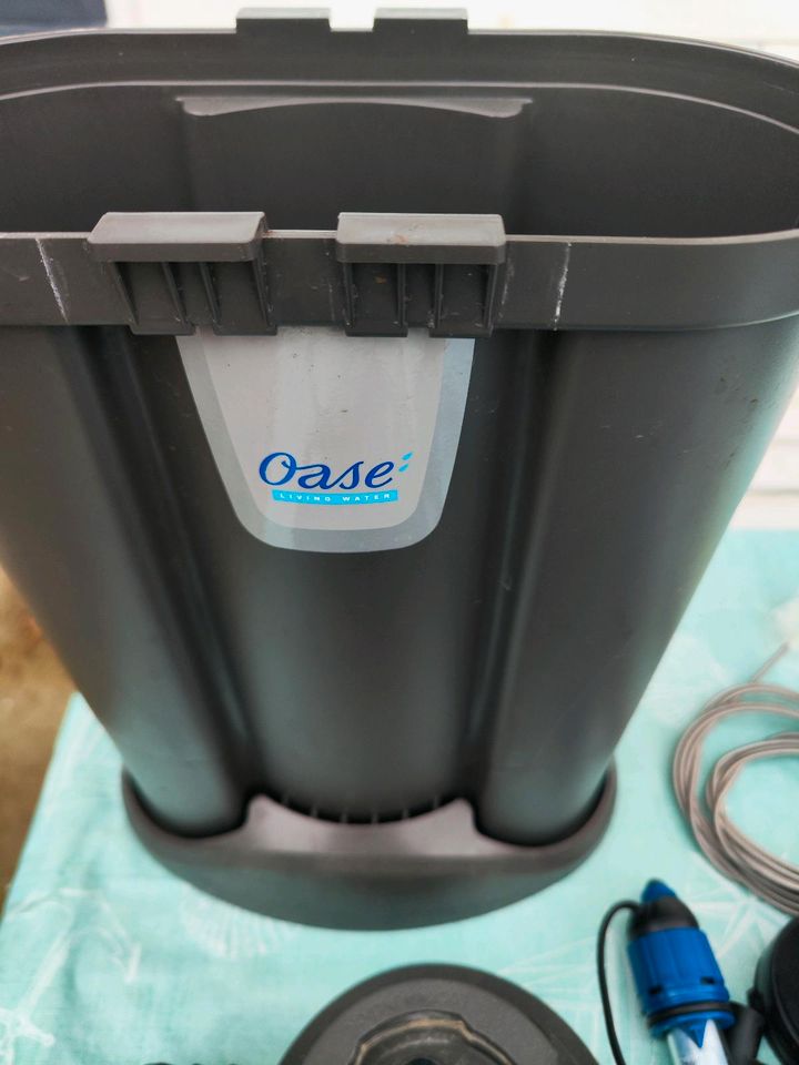 Oase Filto Smart 300, Aquarium Filter mit Zubehör in Heiligenhafen 