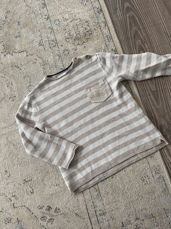 ZARA Strick Pullover beige weiß Creme 110 streifen 4-5 Jahre in Harsefeld