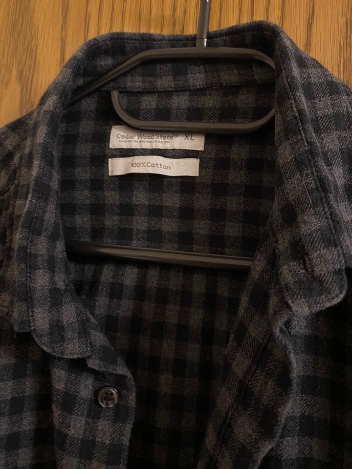 Hemd ZARA und Cedar Wood State Gr.XL, je 10€ in Troisdorf