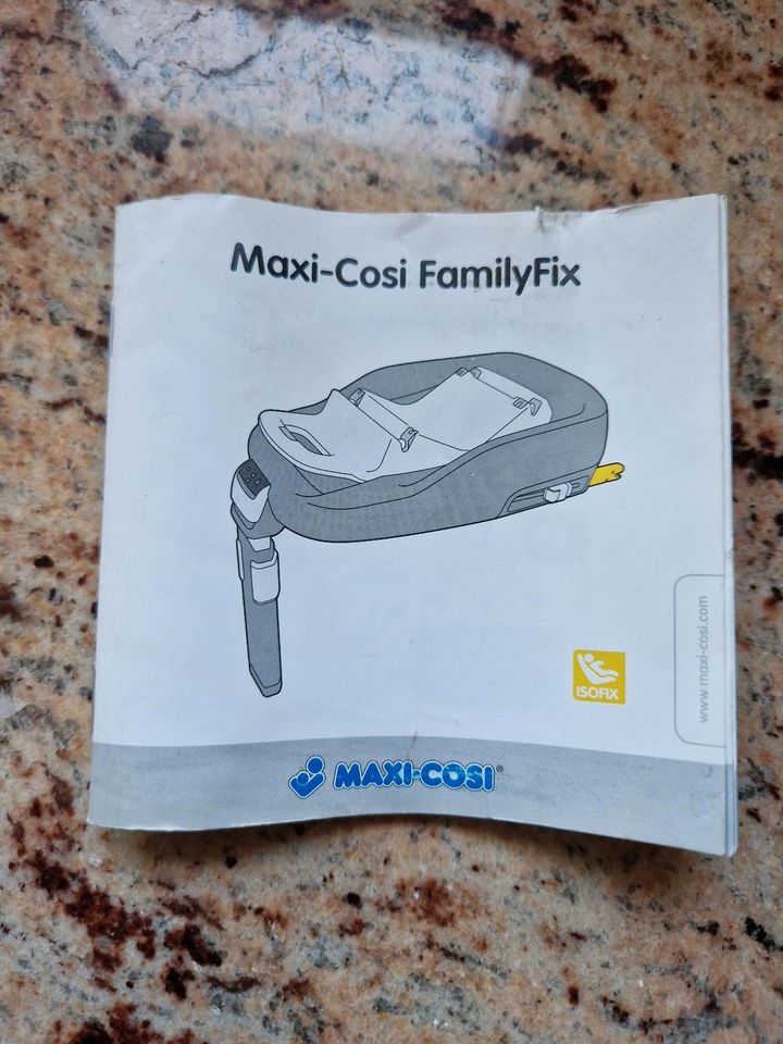 Maxi Cosi Pearl und Family Fix Station in Wiedenzhausen