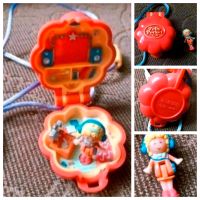 Polly Pocket Mini Halskette Polly in ihrem Musikraum 1991 Nordrhein-Westfalen - Wilnsdorf Vorschau