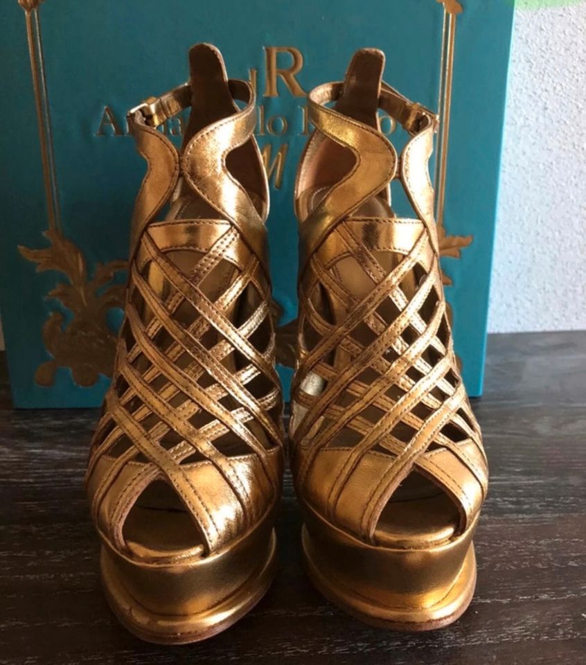 Anna dello Russo x H&M High Heels Gold Plateu RAR Top in Neuburg a.d. Donau