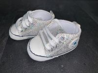 Baby Krabbelschuhe Schuhe neu Gr.16 Glitzer Niedersachsen - Salzgitter Vorschau