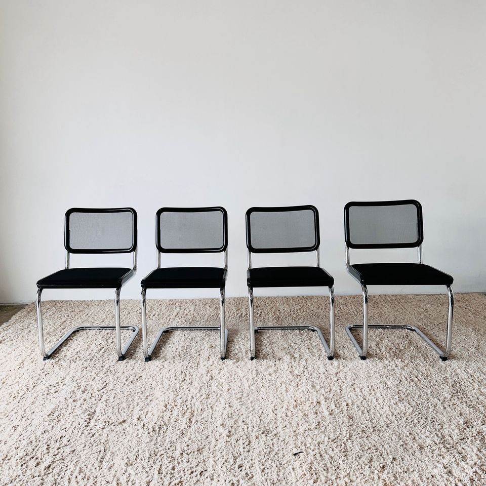 4x Thonet S32 N Freischwinger Stühle / Netz | Marcel Breuer / Mart Stam Design | Designklassiker in Düsseldorf