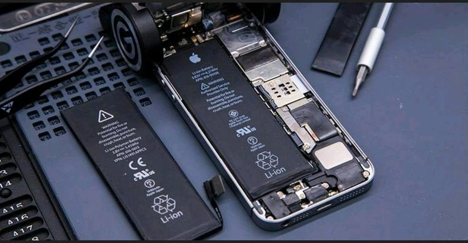 Display Reparatur IPhone X XR XS Max 11 12 Pro Max Mini 14 Plus . in Frankfurt am Main