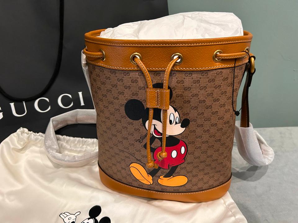 Gucci X Disney Mickey Mouse Bucket Bag Tasche Neu und Original in Wuppertal