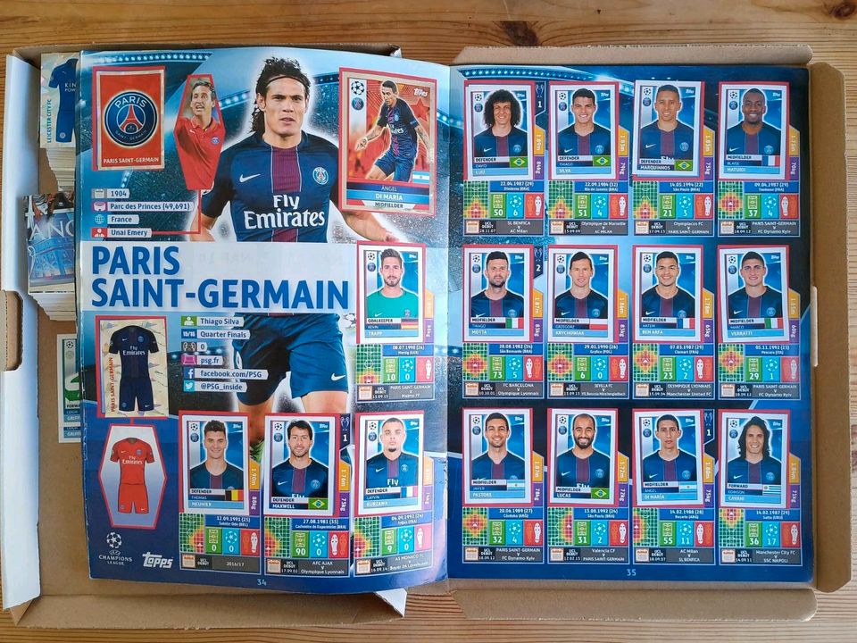 Topps CL Champions League 2016/17 Album + über 400 Sticker in Berlin