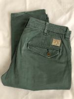 Guess Herren Hose Gr W31 L34 Chino Stoffhose Original grün Top Neuhausen-Nymphenburg - Neuhausen Vorschau