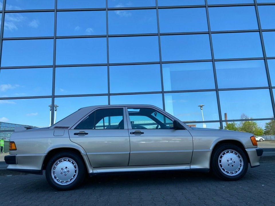 Mercedes-Benz 190 E 2.3 16V 170PS Leder EVO  W201 in Mönchengladbach