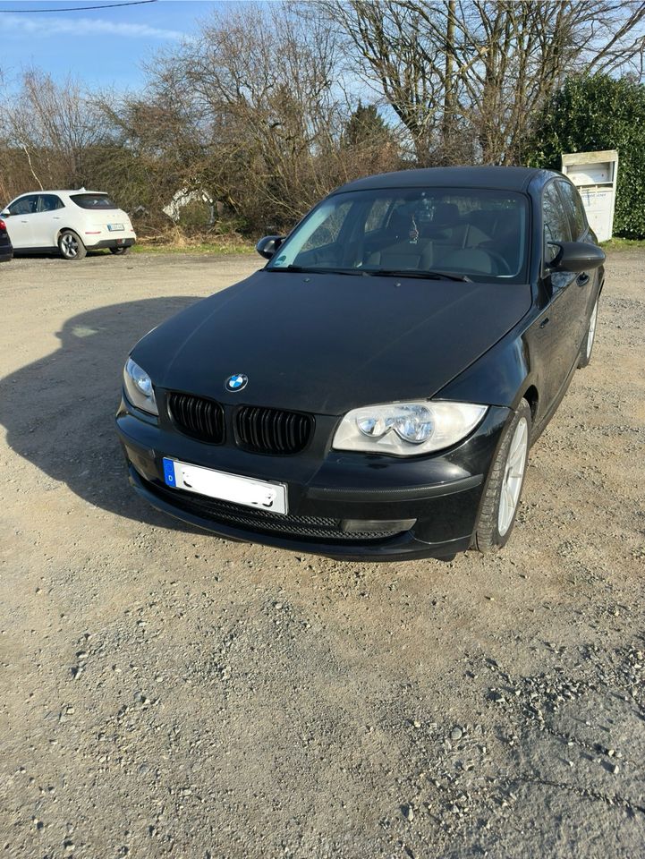 BMW 116i Carbonoptik/ Nicht Fahrbereit in Netphen