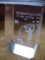 Briefbeschwerer Kristallglas mit Motiv Sternzeichen Wassermann Dresden - Äußere Neustadt Vorschau