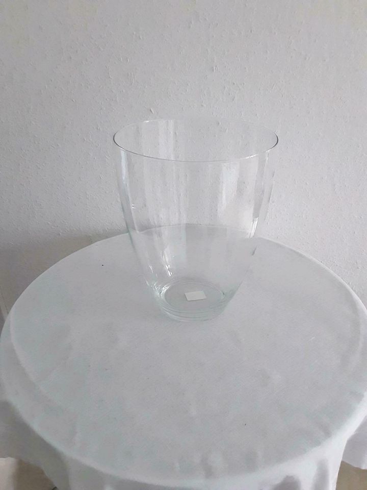 Deko-Glas klar Blumenvase Vase Bodenvase Höhe ca 30 cm in Heilbronn