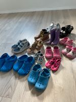 14 paar Schuhe, Crocs, Vans, Stiefel zusammen 20€ Niedersachsen - Emden Vorschau