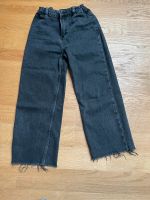 Schwarze Jeans Hose von Reserved Größe 140 Stuttgart - Vaihingen Vorschau