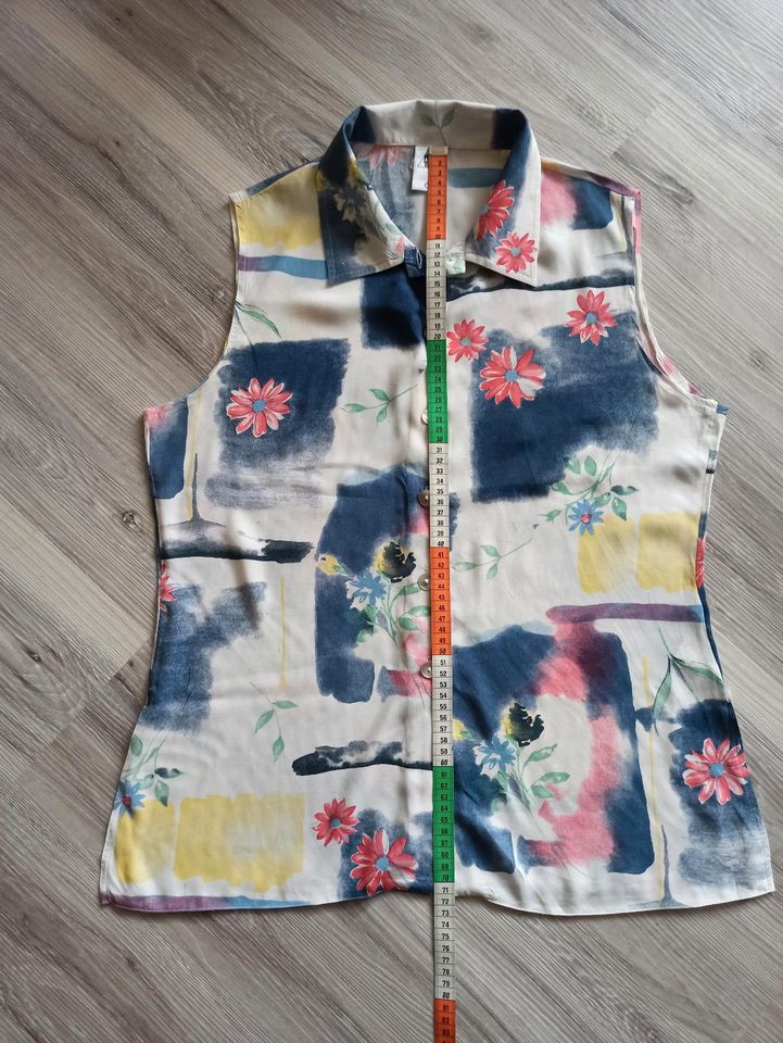 Bluse xxl  44. 3€ in Eppingen