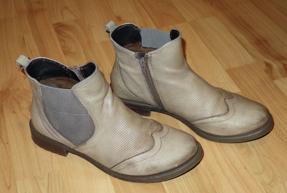 Bugatti Leder Chelsea Boots Stiefel 38 grau stone Stiefeletten in Hückeswagen