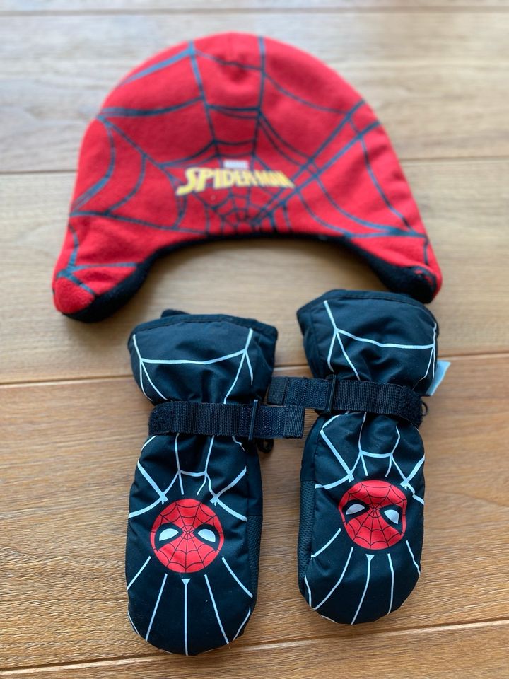 Spiderman Mütze und Handschuhe - Kinder in Teutschenthal