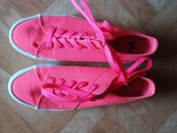 vty Sommerschuhe Espandrilles Sneaker Mädchen Damen Gr. 40 Hessen - Schwalmstadt Vorschau